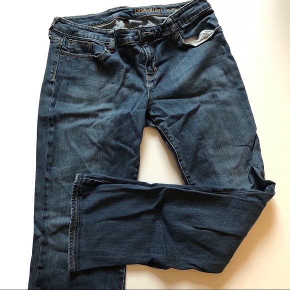✅SOLD✅GAP premium Bootcut size 10 jeans short - Picture 2 of 4